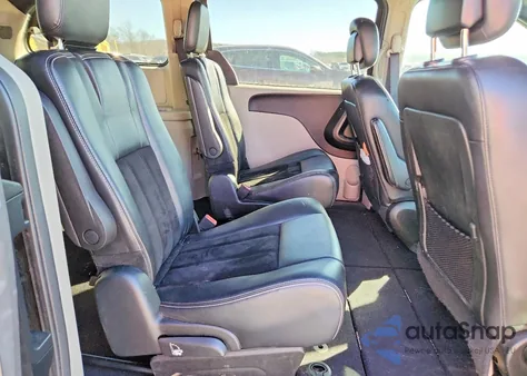 2017 Dodge Grand Caravan Sxt z USA, uszkodzony, nr VIN 2C4RDGCG5HR783623